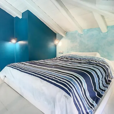Seafront Vagart By Goutos Holiday home Aghios Emilianos (Peloponnese)