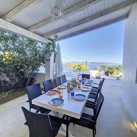 Seafront Vagart By Goutos * Aghios Emilianos (Peloponnese)