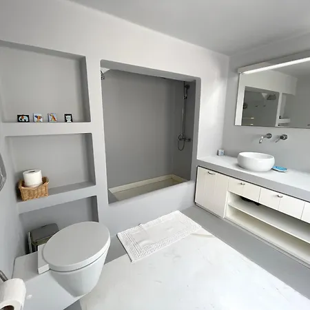 Seafront Vagart By Goutos * Aghios Emilianos (Peloponnese)