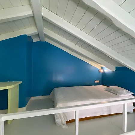 Seafront Vagart By Goutos *