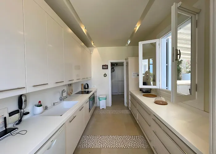 Seafront Vagart By Goutos